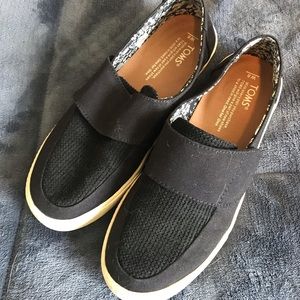 Black Toms velcro sneakers